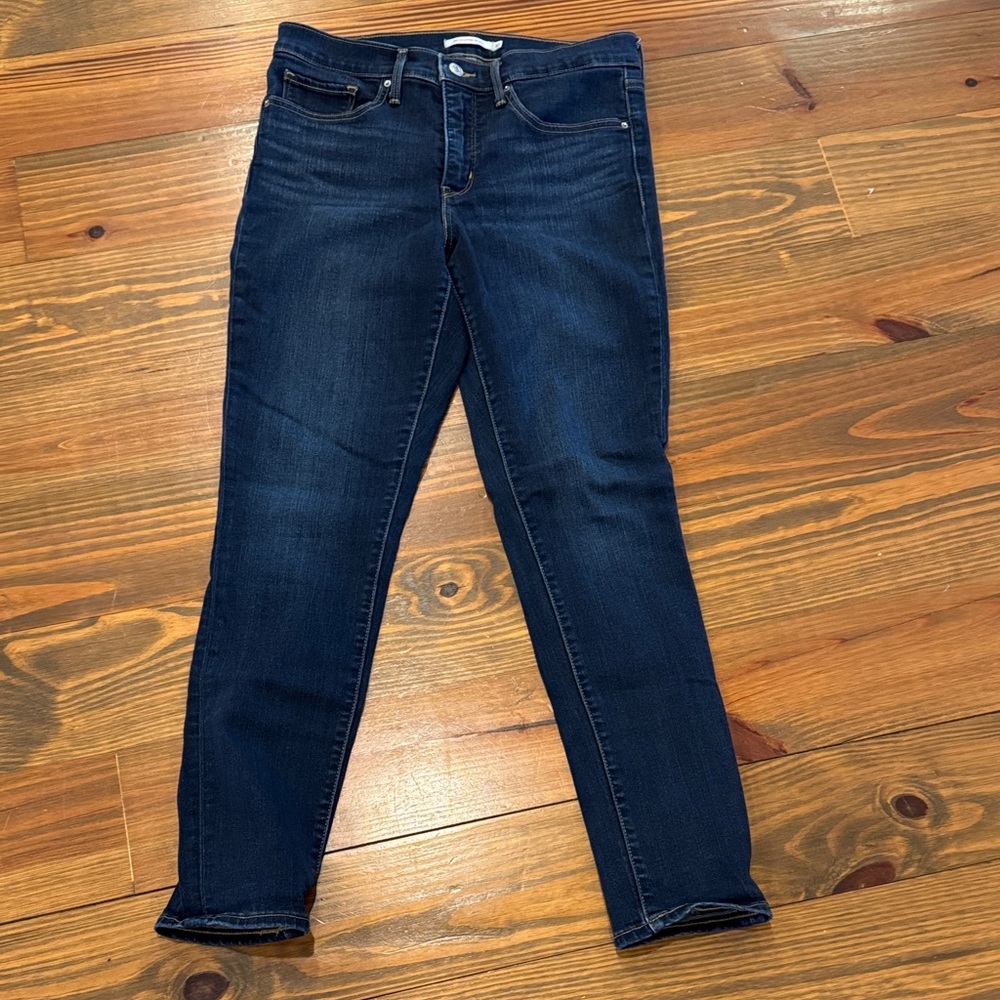 Levi’s 311 Shaping Skinny Women's Jeans 30